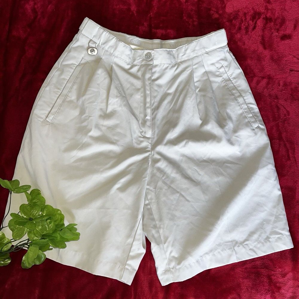 Liz Golf By Liz Claiborne Shorts Womens  Cream Size‎ 4 Chino Bermuda pocket